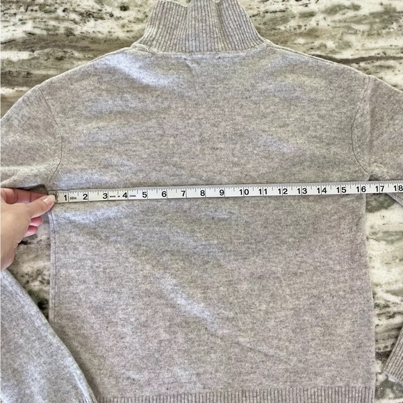 Magaschoni 100% Cashmere Grey Embroidered Turtleneck Sweater - Picture 8 of 9